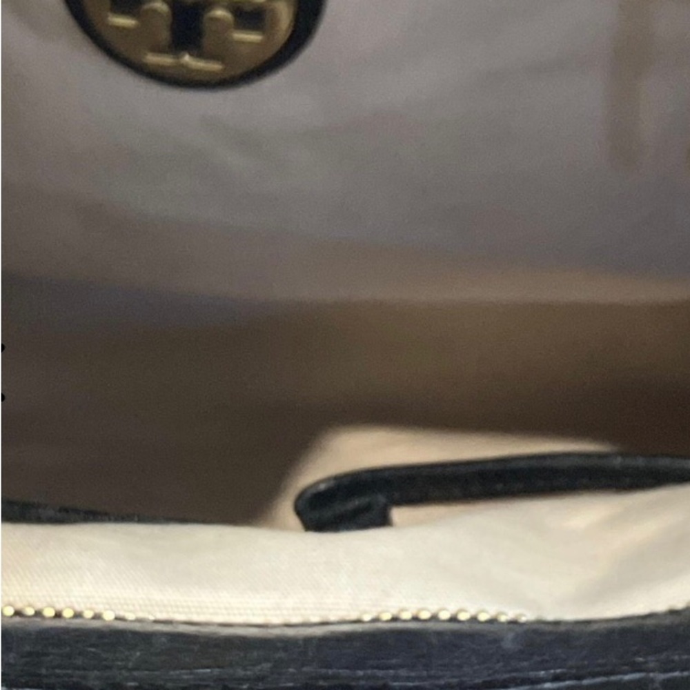 Tory Burch Black Leather Handbag - Picture 4 of 7